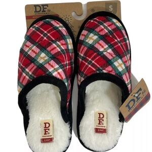 Dearfoam Women's S Christmas Plaid Slippers Slip on Sherpa Mule NEW NWT